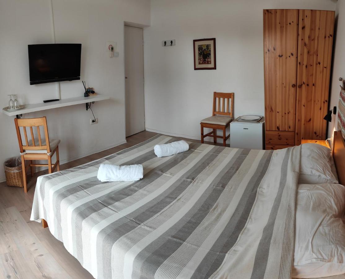 Rooms Ena Ровин Екстериор снимка